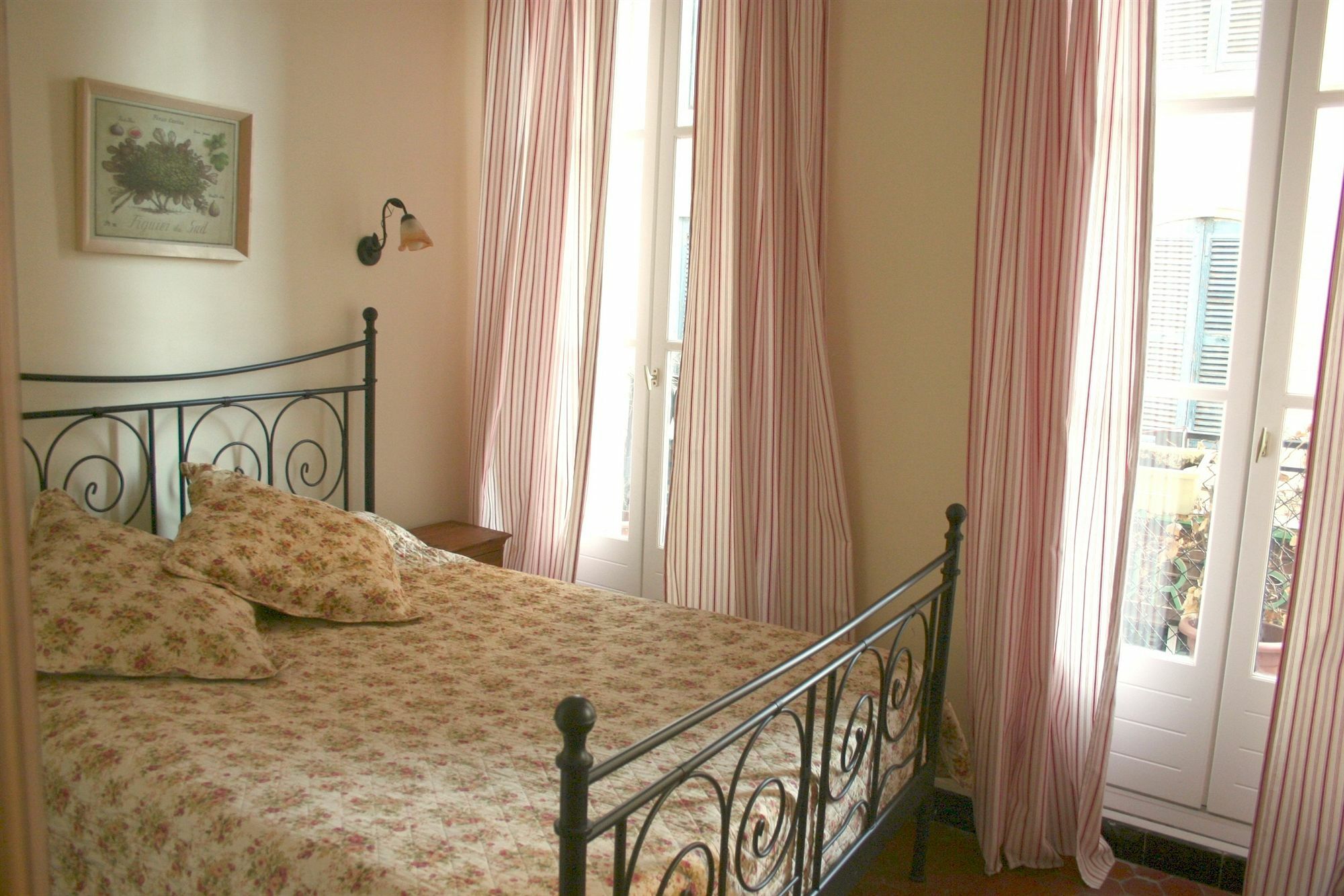 Hotel Amista Marseille - Ancien Hotel Saint Louis - Vieux Port Bagian luar foto